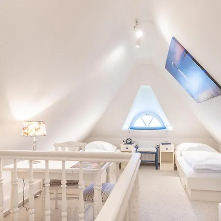 Nis Puk * カイトゥム